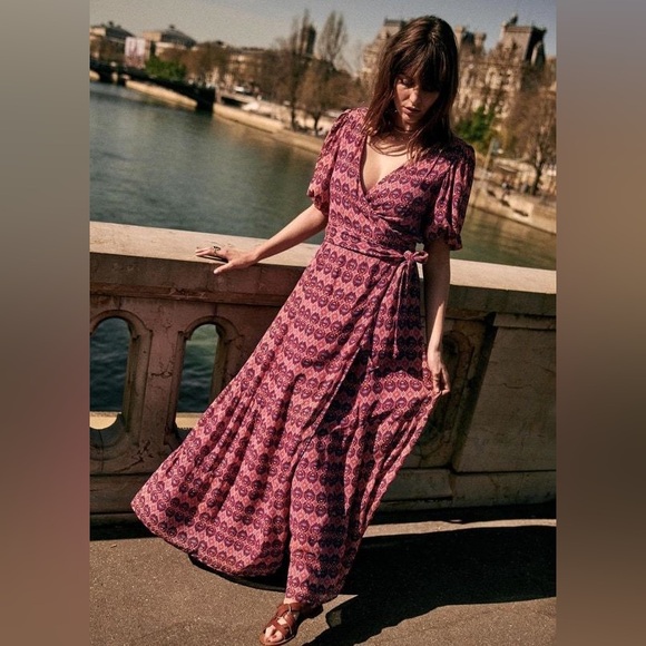 Sézane Calypso Dress in Ikat Bordeaux Print Size US EU 40